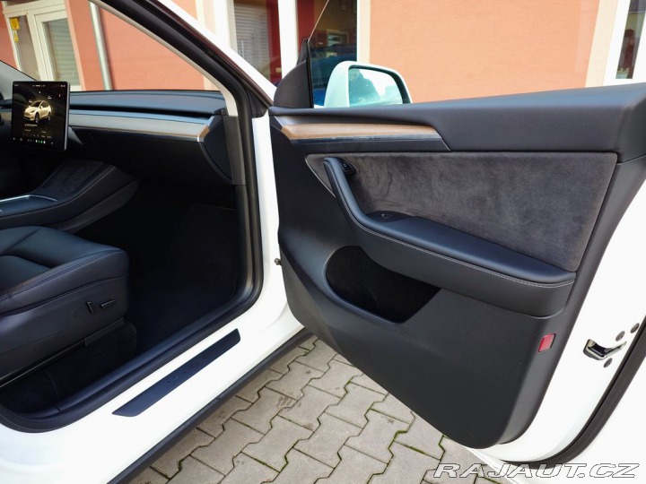 Tesla Model Y PRODÁNO 2022