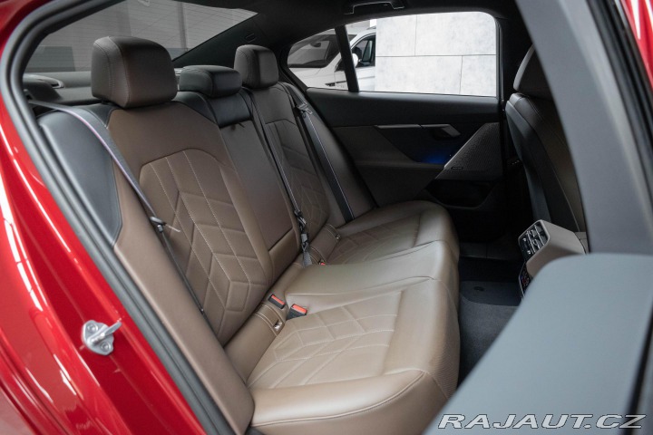 BMW 5 520d xD REZERVACE 2024