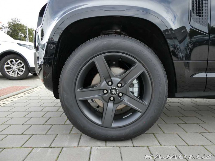 Land Rover Defender 110 3,0 X-Dynamic SE D250 2025
