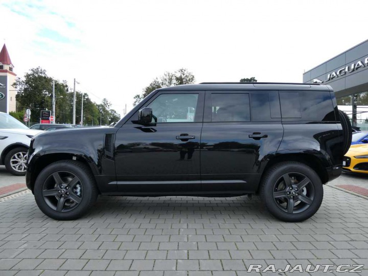 Land Rover Defender 110 3,0 X-Dynamic SE D250 2025