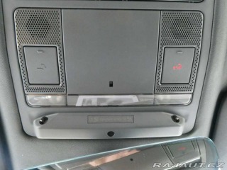 Land Rover Defender 110 3,0 X-Dynamic SE D250 2025