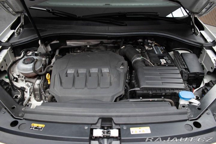 Volkswagen Tiguan 2.0 TSI R-LINE*4x4*TAŽNÉ* 2020