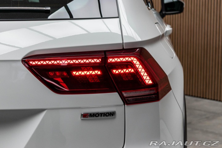 Volkswagen Tiguan 2.0 TSI REZERVACE 2020