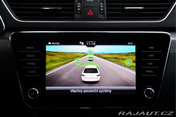Škoda Superb 2.0TDi STYLE DSG 2XALU 1M 2022