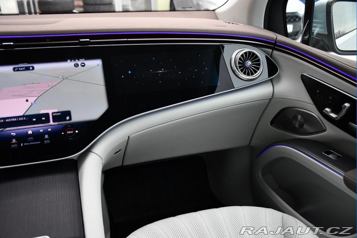 Mercedes-Benz EQS 580 4M SUV REZERVACE 2023