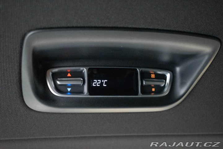 Mercedes-Benz V V 300d 4MATIC*AMG REZERVA 2022