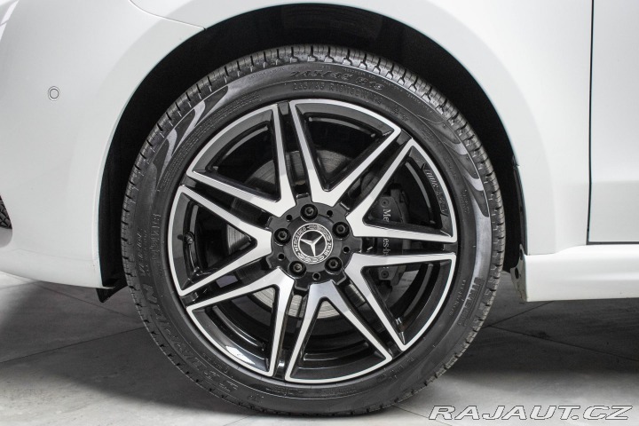 Mercedes-Benz V V 300d 4MATIC*AMG NIGHT*Č 2022