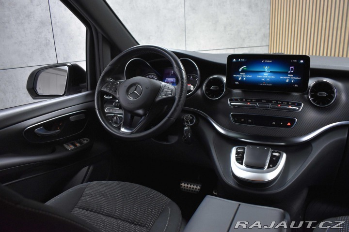 Mercedes-Benz V V 300d 4MATIC*AMG REZERVA 2022