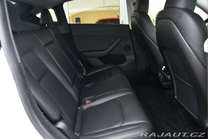 Tesla Model Y RWD STANDARD RANGE 1M 13t 2023