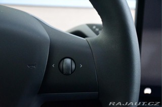 Tesla Model Y RWD STANDARD RANGE 1M 13t 2023