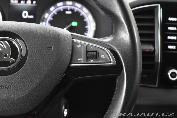 Škoda Karoq 1.5 TSI REZERVACE 2020