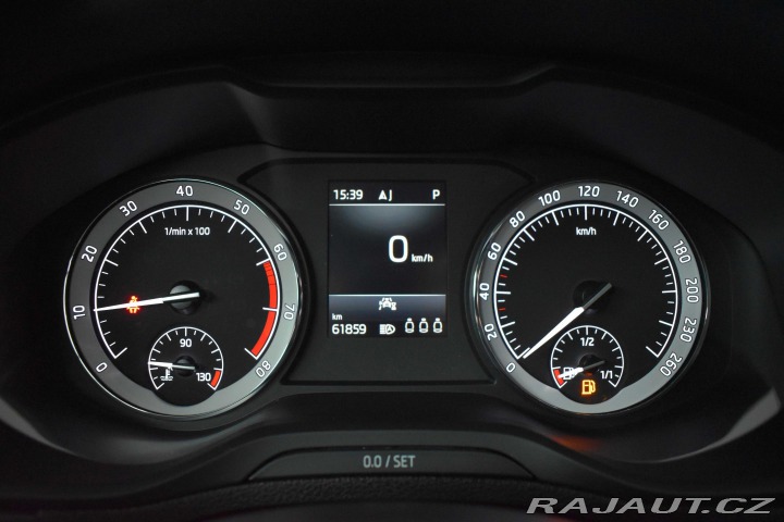 Škoda Karoq 1.5 TSI REZERVACE 2020