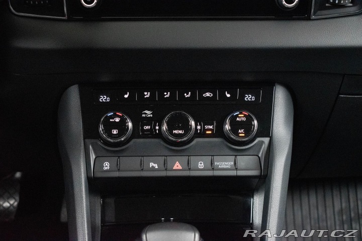 Škoda Karoq 1.5 TSI REZERVACE 2020