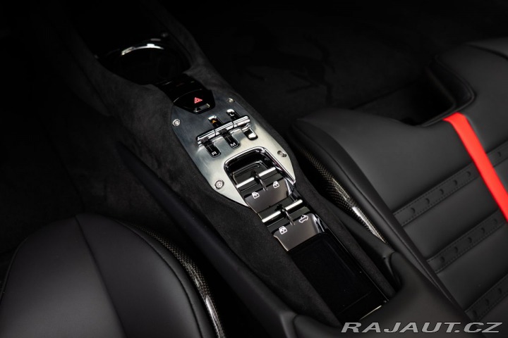 Ferrari 296 GTS Lift/CarPlay/Rosso im 2025