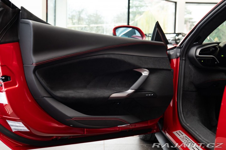 Ferrari 296 GTS Lift/CarPlay/Rosso im 2025