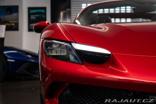 Ferrari 296 GTS Lift/CarPlay/Rosso im 2025