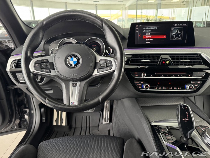 BMW 5 520d xDrive*M-SPORT*Webas 2019