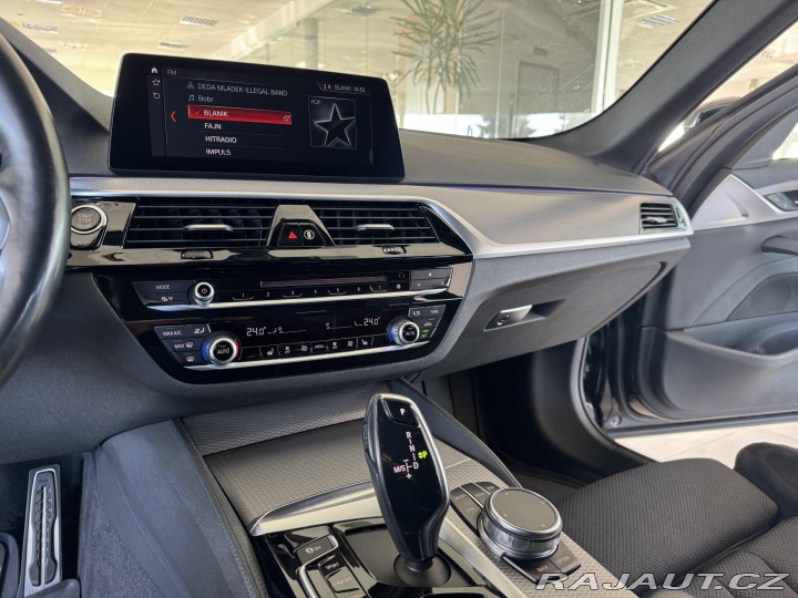 BMW 5 520d xDrive*M-SPORT*REZER 2019