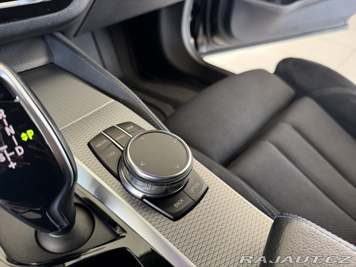 BMW 5 520d xDrive*M-SPORT*REZER 2019