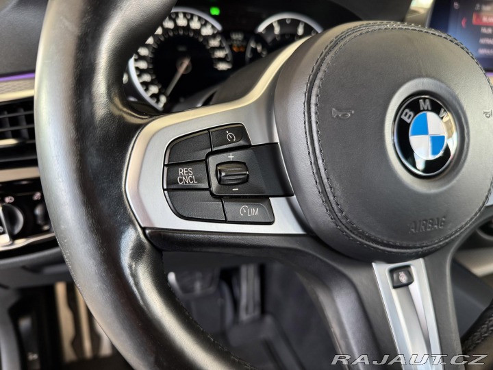 BMW 5 520d xDrive*M-SPORT*REZER 2019