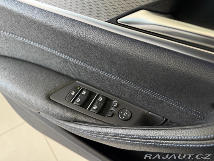 BMW 5 520d xDrive*M-SPORT*Webas 2019