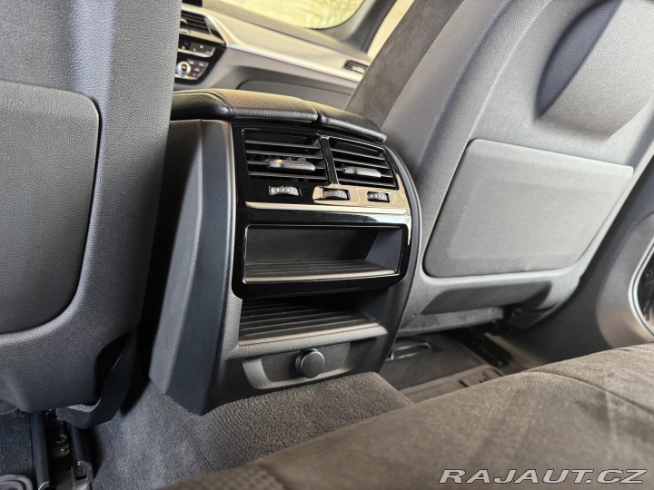 BMW 5 520d xDrive*M-SPORT*Webas 2019