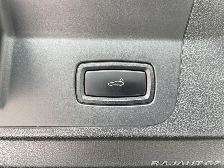 Porsche Panamera 4S 324kW*Vzduch*REZERVACE 2018