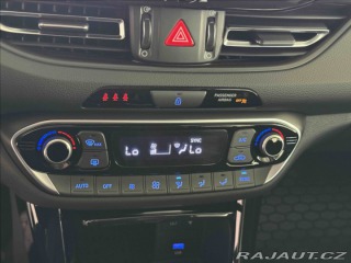 Hyundai i30 1,5 T-GDI DCT STYLE MHEV 2024