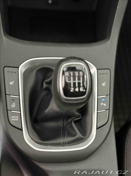 Hyundai i30 1,5 T-GDI SMART 1.MAJITEL 2021