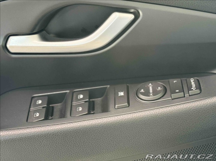 Hyundai i30 1,5 T-GDI SMART 1.MAJITEL 2021