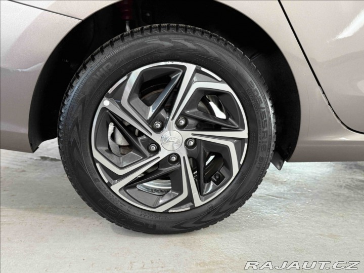 Hyundai i30 1,5 T-GDI SMART 1.MAJITEL 2021