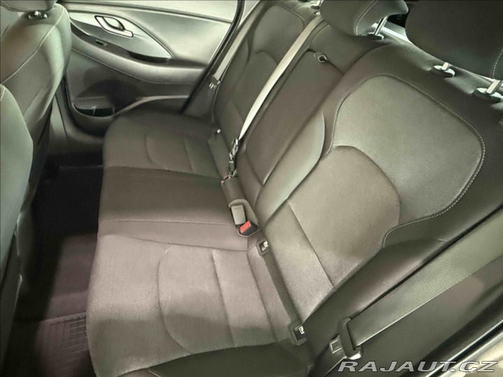 Hyundai i30 1,5 T-GDI SMART 2021