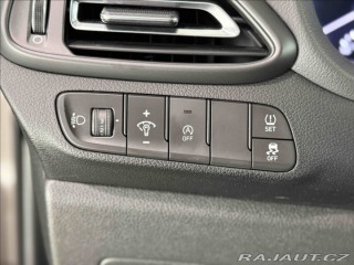 Hyundai i30 1,5 T-GDI SMART 2021