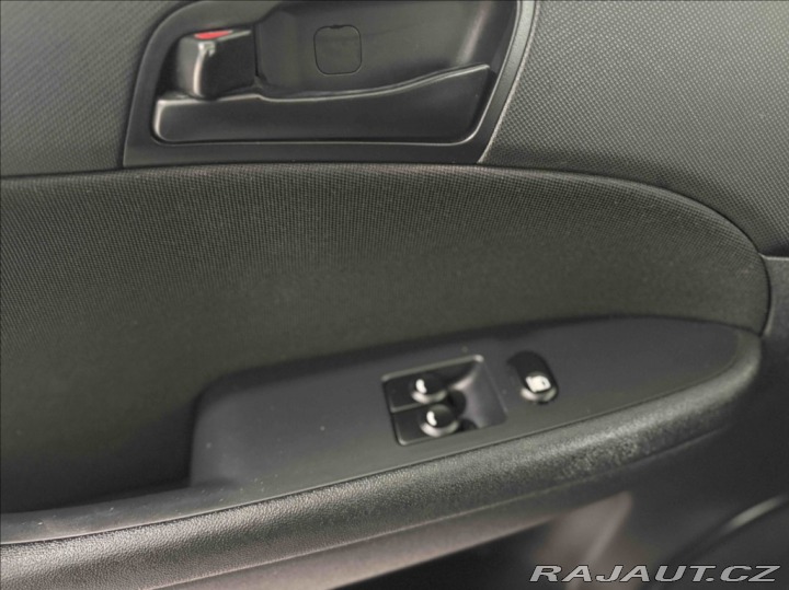 Hyundai i30 1,4 i COMFORT ČESKÁ REPUB 2009