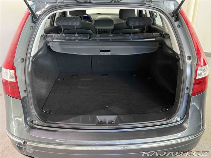 Hyundai i30 1,4 i COMFORT ČESKÁ REPUB 2009