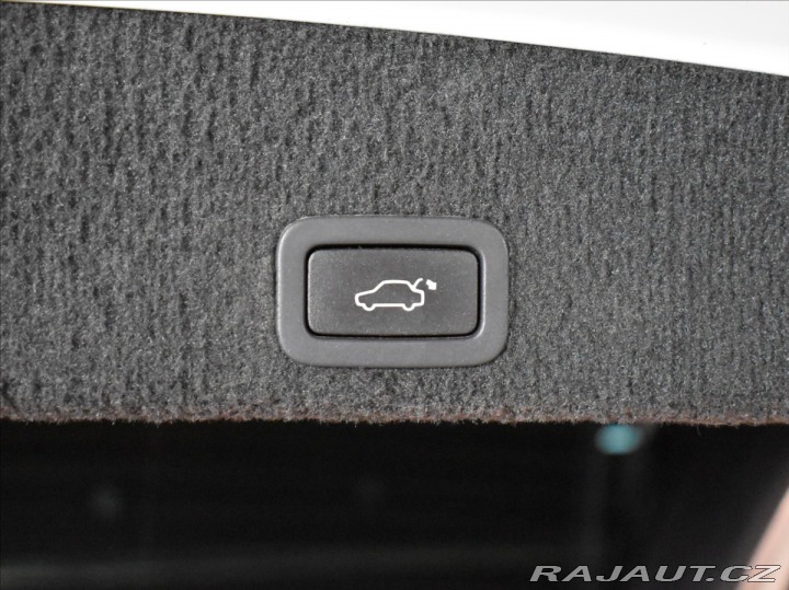 Volvo XC60 2,4 D5 AWD R-Design BLIS 2013