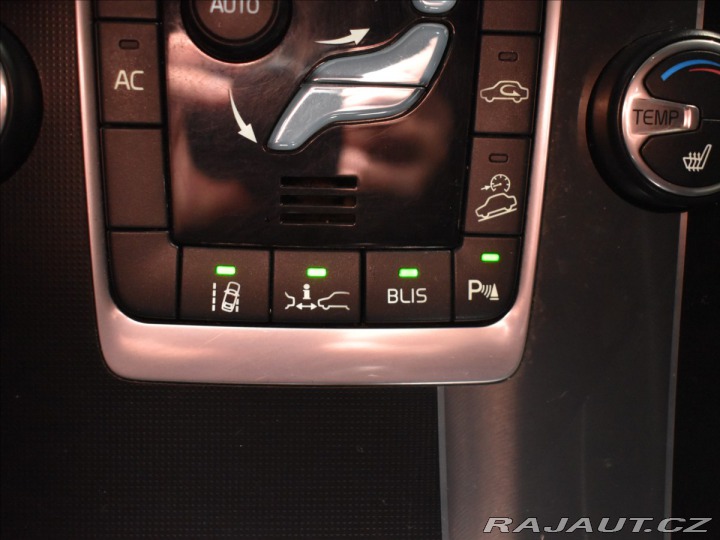 Volvo XC60 2,4 D5 AWD R-Design BLIS 2013