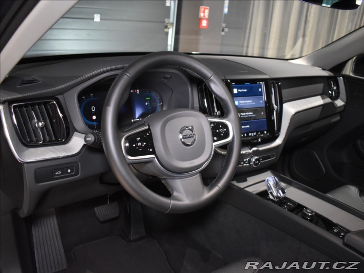 Volvo XC60 2,0 T6 AWD Ult Pano,Vzduc 2025