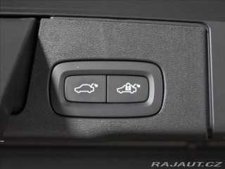 Volvo XC60 2,0 T6 AWD Ult Pano,Vzduc 2025