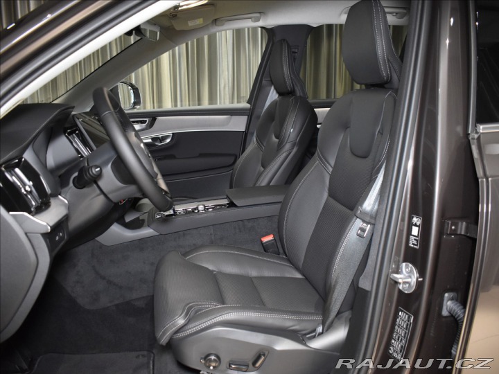 Volvo XC90 2,0 T8 XC90 Plus Bright 2025