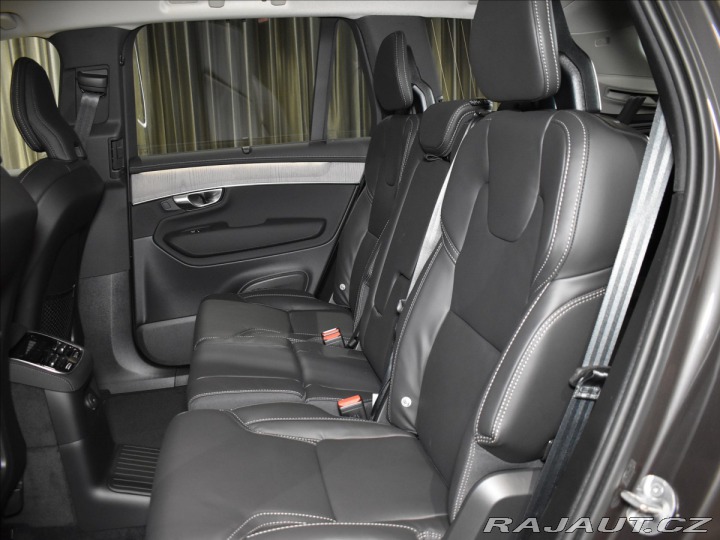 Volvo XC90 2,0 T8 XC90 Plus Bright 2025