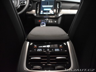 Volvo XC90 2,0 T8  XC90 Plus Bright 2025