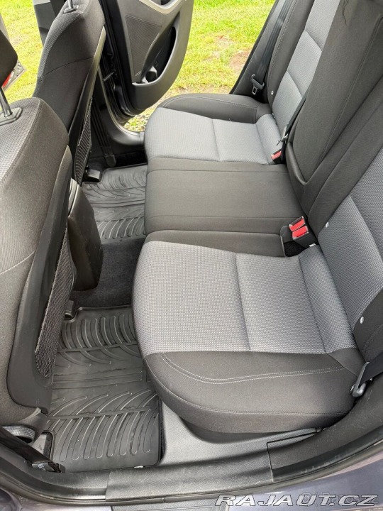 Hyundai i30 1,6   MPi 88 kW 2016 druh 2016