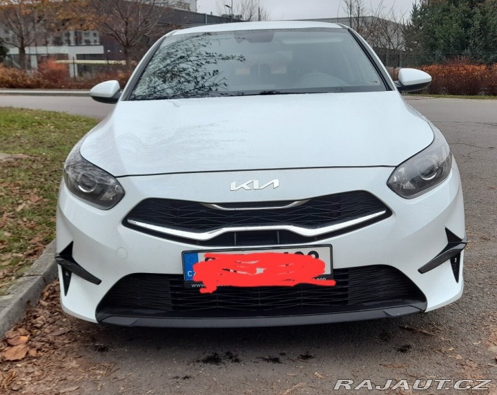 Kia Ceed 1,5 benz.118kw 2022
