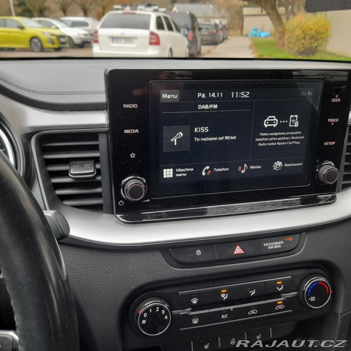 Kia Ceed 1,5 benz.118kw 2022