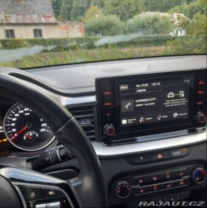 Kia Ceed 1,5 benz.118kw 2022