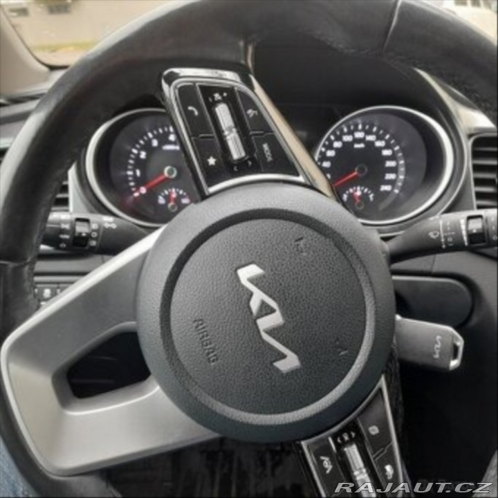 Kia Ceed 1,5 benz.118kw 2022