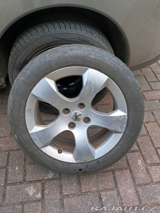 Peugeot 3008 2,0   automat HDi 2012