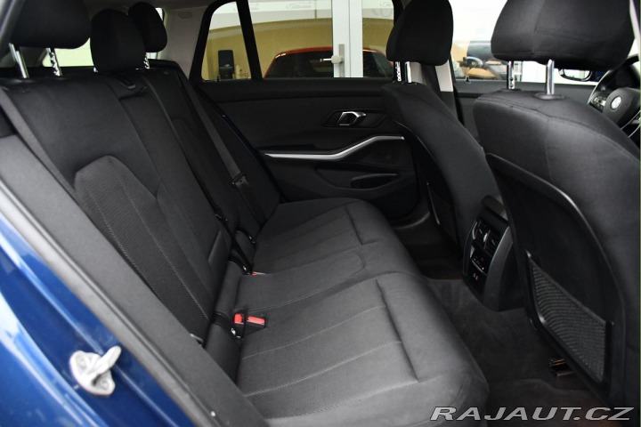 BMW 3 320d xDrive TAŽNÉ 1M 3L-Z 2023