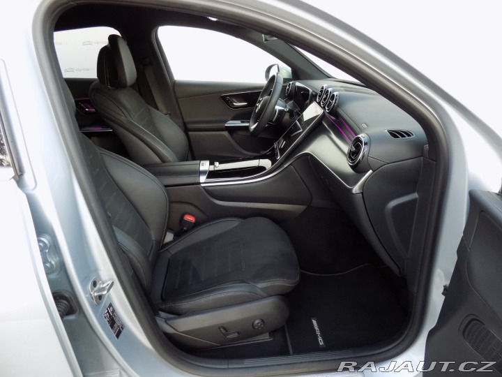 Mercedes-Benz GLC 300e/AMG/4Matic/DPH/LED/ 2024